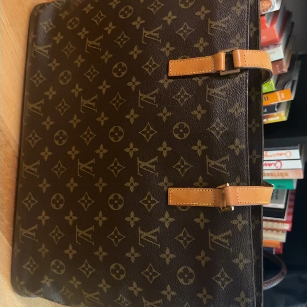 Louis Vuitton Monogram Luco Tote - Picture 3 of 11
